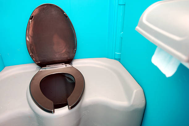 Best Best portable toilet rental  in Neffs, OH