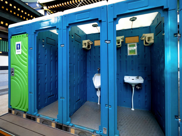 Best Luxury portable toilet rental  in Neffs, OH